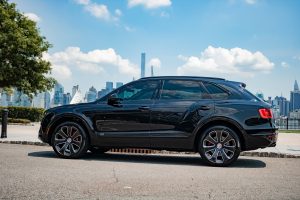 BENTLEY-BENTEYGA-11