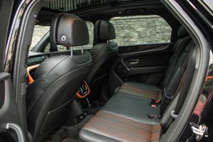BENTLEY-BENTEYGA-5