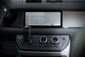 Land-rover-defender-11