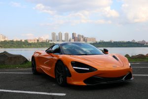 McLarens720-17