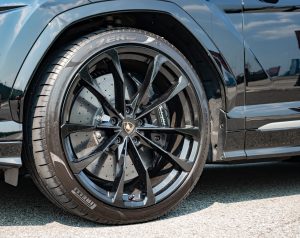 lamborghini-urus-3